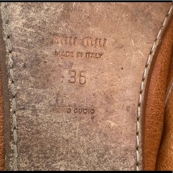 Miu Miu Moccasins Made in Italy Floral Embellishment w/ grommet detailing EU 36 - Picture 6 of 14